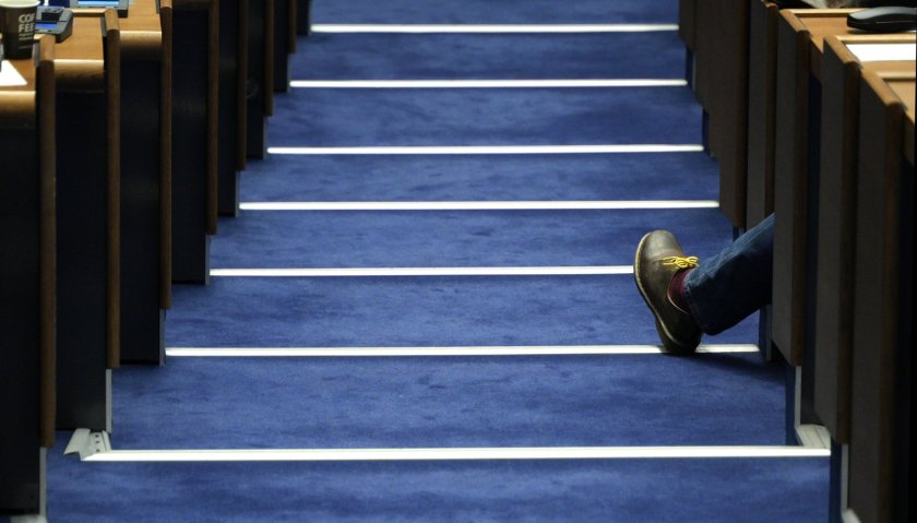 (Не)доверие и власт: Шести вот за кабинета "Желязков" (ОБЗОР)