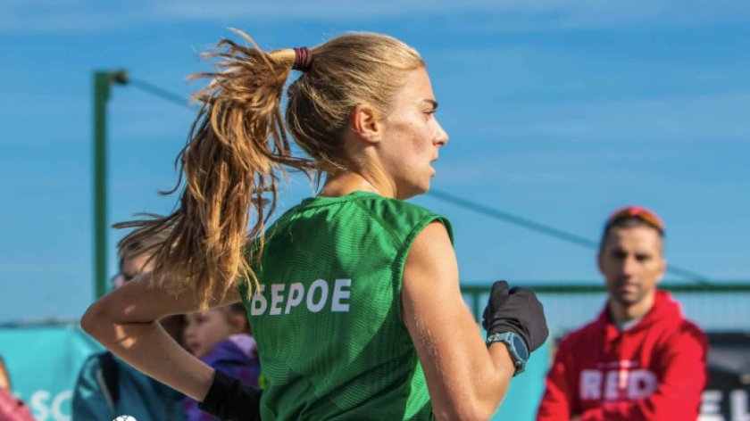 лекоатлетката девора аврамова личен рекорд 000