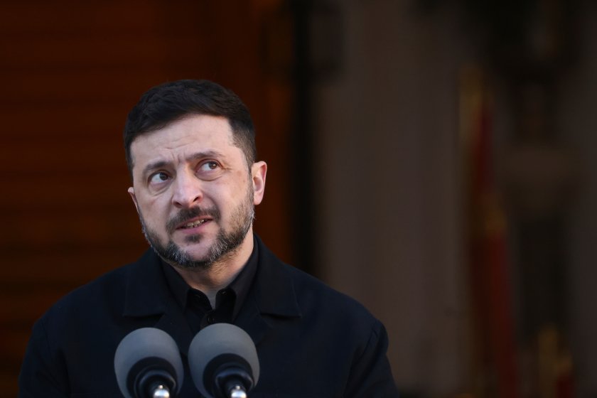"Файненшъл таймс": Вашингтон дава няколко дни на Зеленски за отговор на мирния план