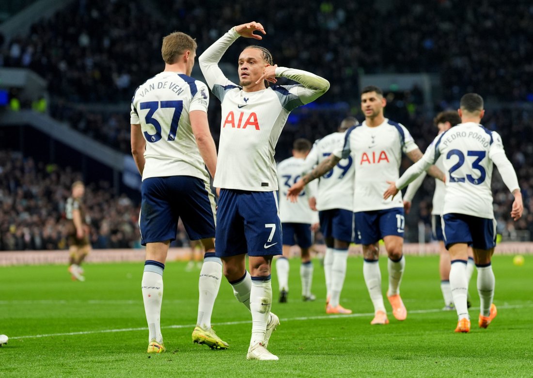 Тотнъм Шави Симонс