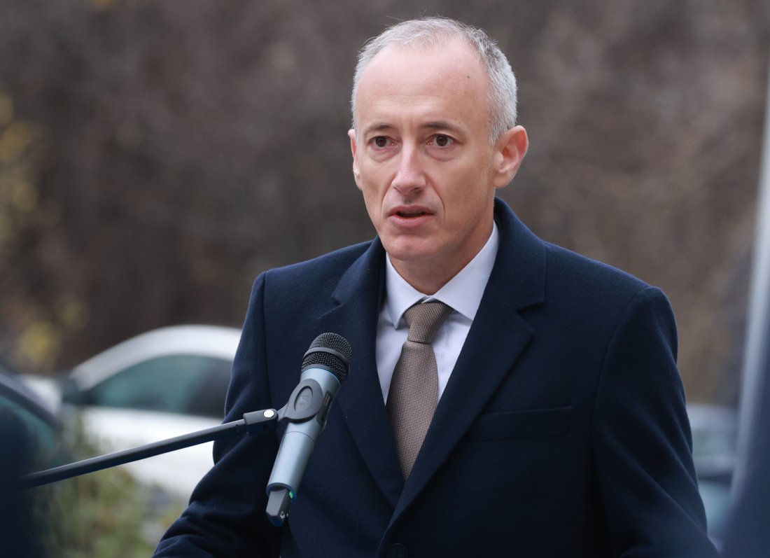 Красимир Вълчев: Родителските срещи не са планирани заради протеста, а отдавна