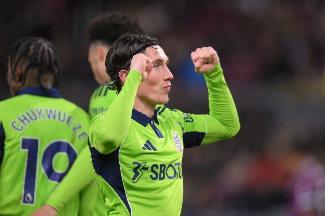 Фулъм Хари Уилсън