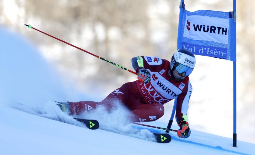 щефан бренщайнер води първия манш гигантския слалом вал 39изер