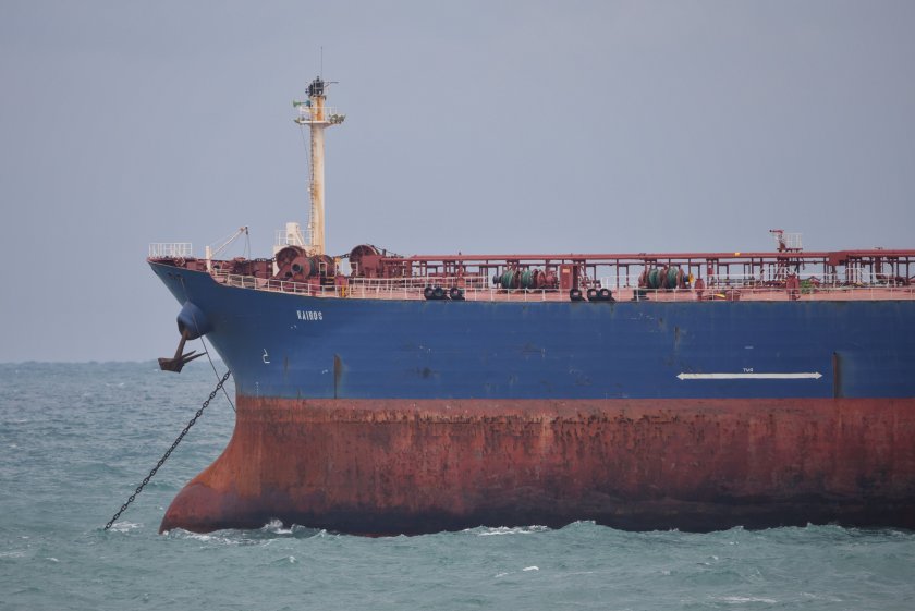 Ще стартира ли операцията по изтеглянето на танкера "Кайрос" в Бургаския залив?