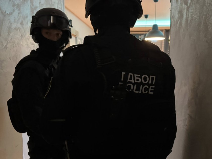 Разбиха престъпна група, занимавала се с измамна инвестиционна дейност