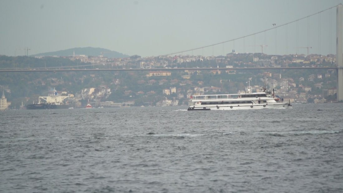 Турция вдига таксите за преминаване на търговски кораби през Босфора и Дарданелите