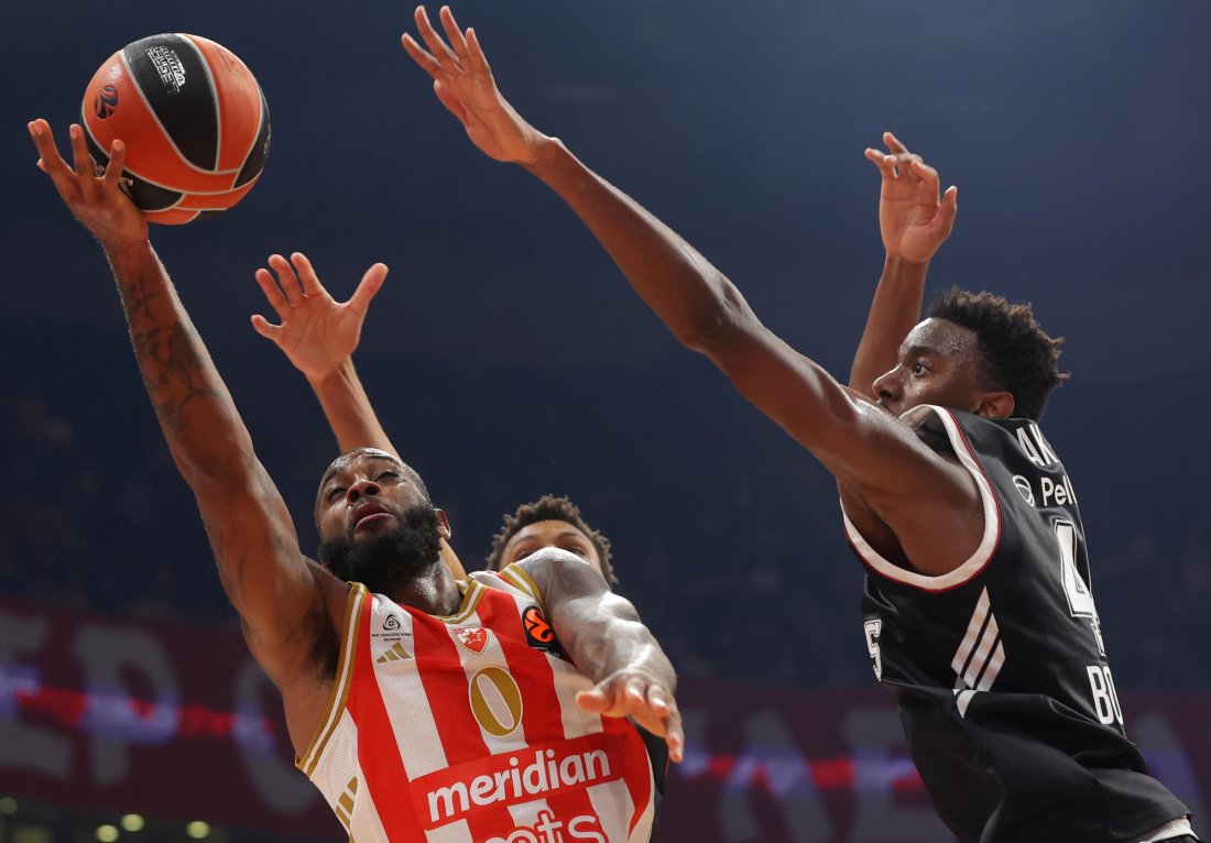 Милър-Макинтайър над всички в драма за Цървена звезда (ВИДЕО)