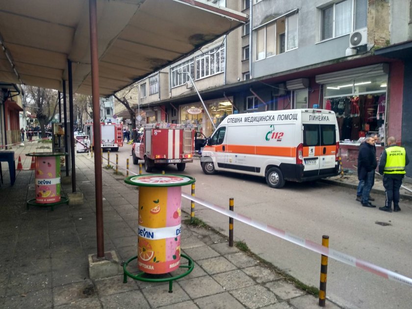 Тежка катастрофа в центъра на Варна, шофьор помете хора на тротоар