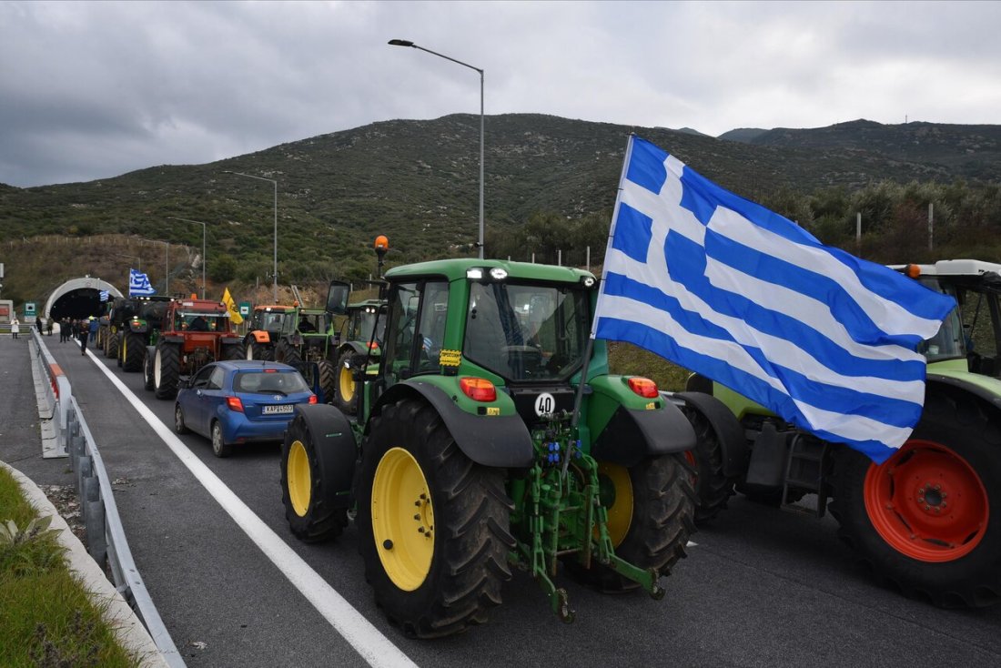 гръцките фермери вдигнаха блокадите отвориха пътищата