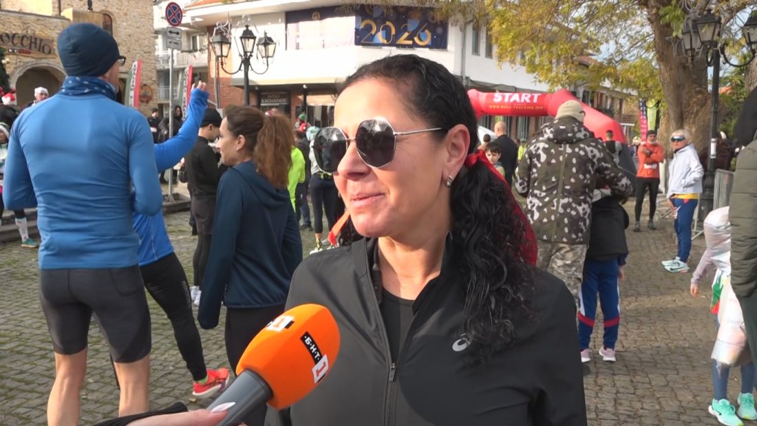 Коледен полумаратон събра рекорден брой участници в Несебър.Над 1000 любители