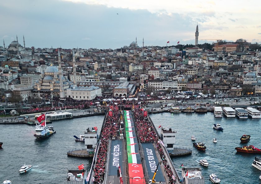 Над половин милион души в Истанбул участваха в шествие в подкрепа на Газа