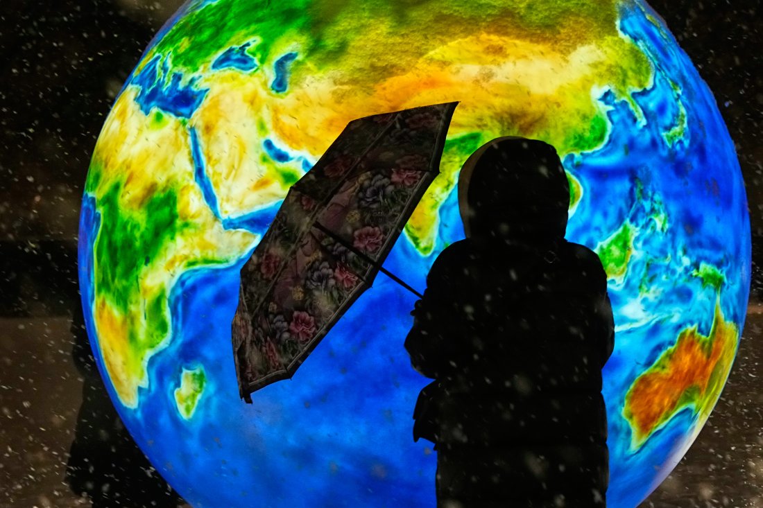 Светът е в очакване на новата 2026 година. Текат последни