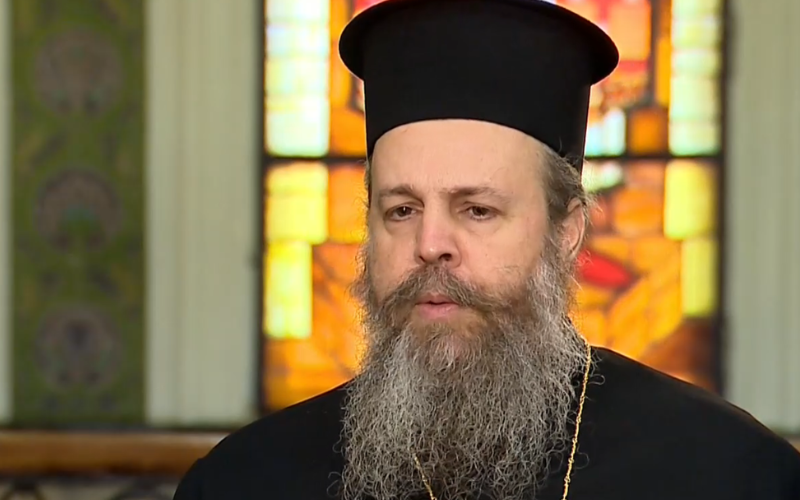 Църквата винаги се моли за мира свише т.е. за мира,