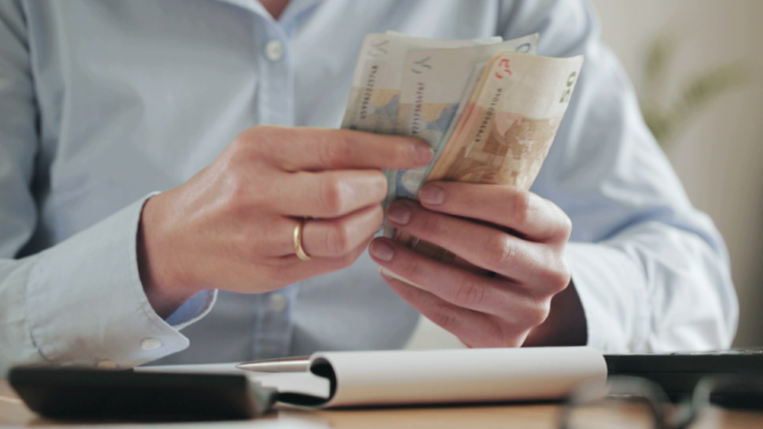 Социалните плащания са превалутирани в евро. Месечната финансова подкрепа за