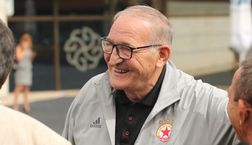 България се прощава с Димитър Пенев