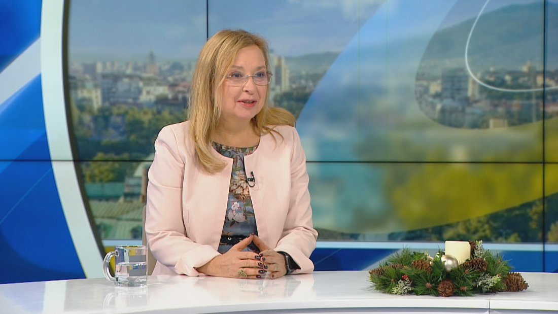 Зорница Русинова: Удължителният бюджет не застрашава влизането на България в еврозоната