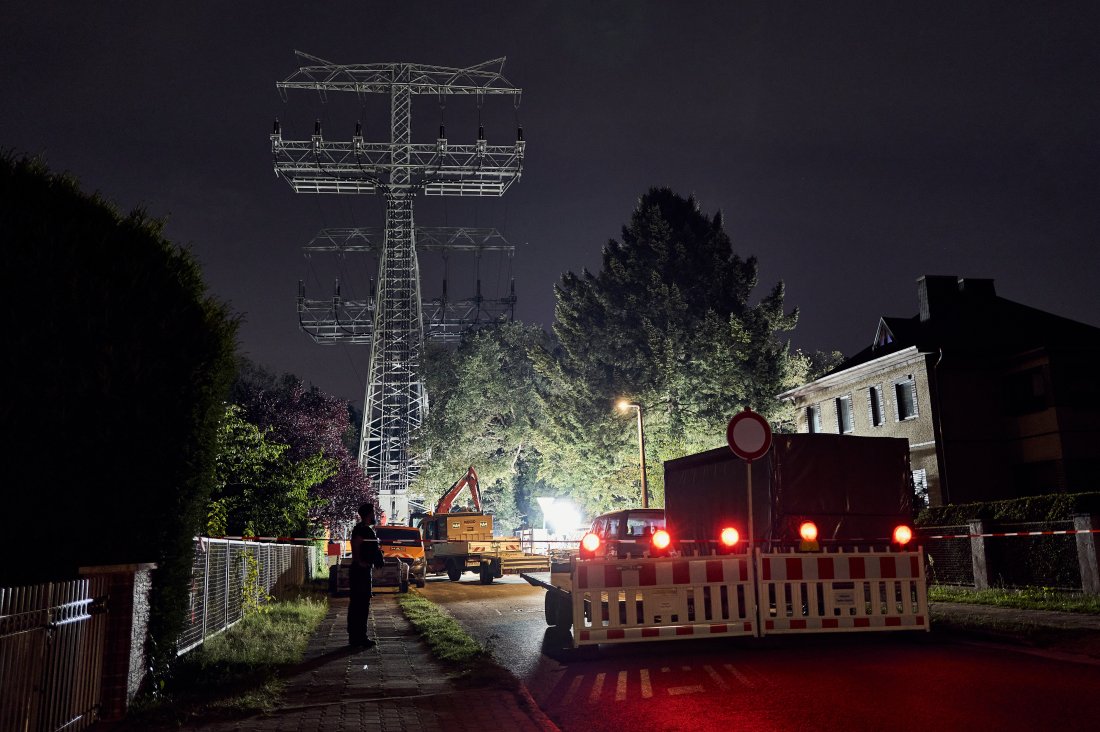 пожар берлин остави 000 домакинства без ток януари