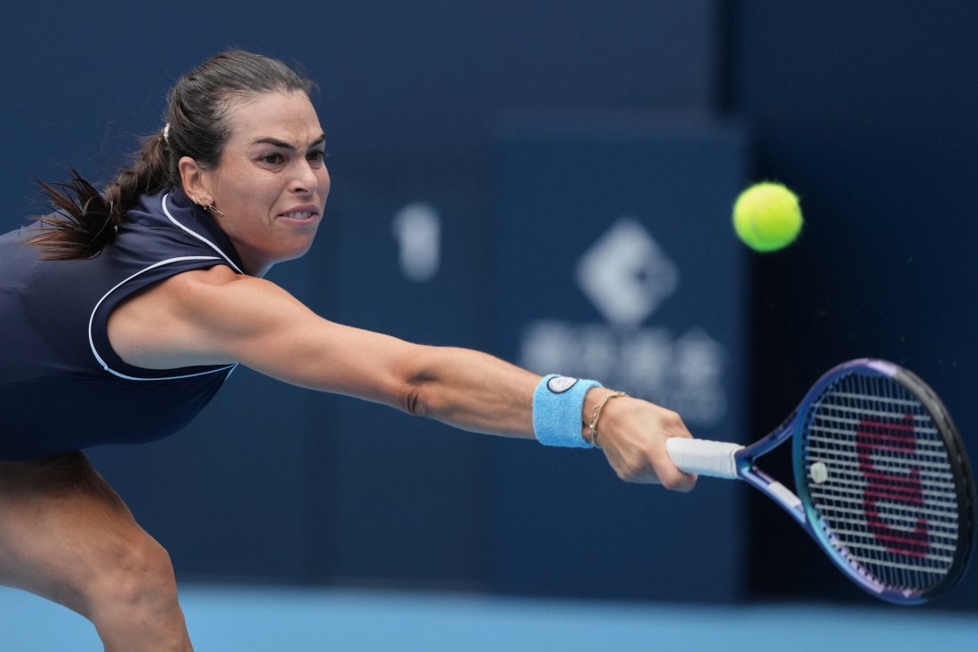 томлянович боузкова продъжават напред бризбейн