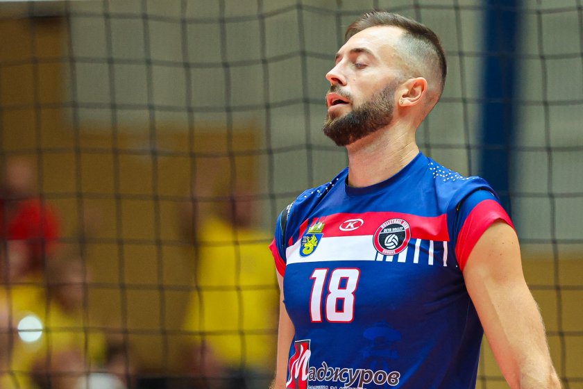 Николай Николов