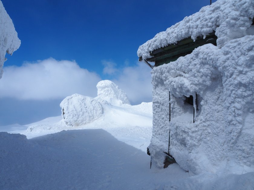 Снежно до сряда, после започва съществено затопляне