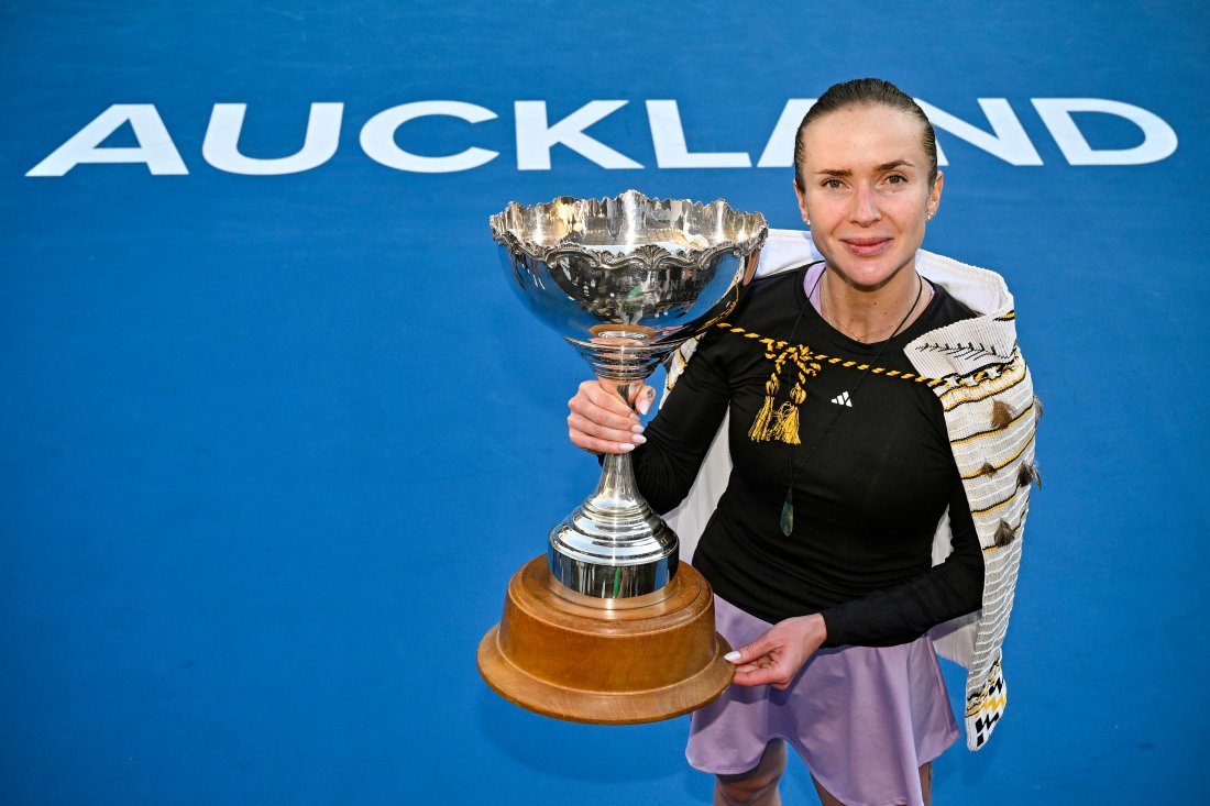 Елина Свитолина триумфира с титлата в Окланд