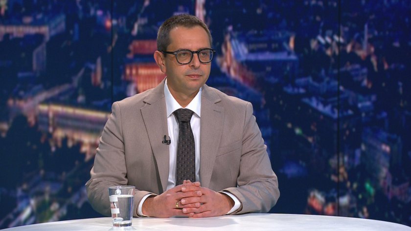 Мандатът, който Радев връчи на АПС беше символно връчен с