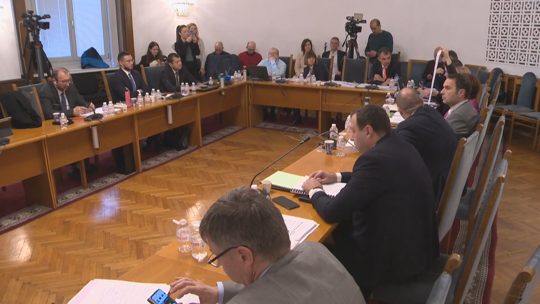 правната комисия заседава правилата вота