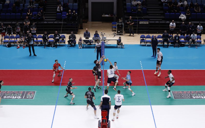 Локомотив Авиа Монтана