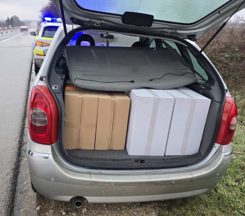 контрабандни цигари 000 евро задържаха полицаи варна