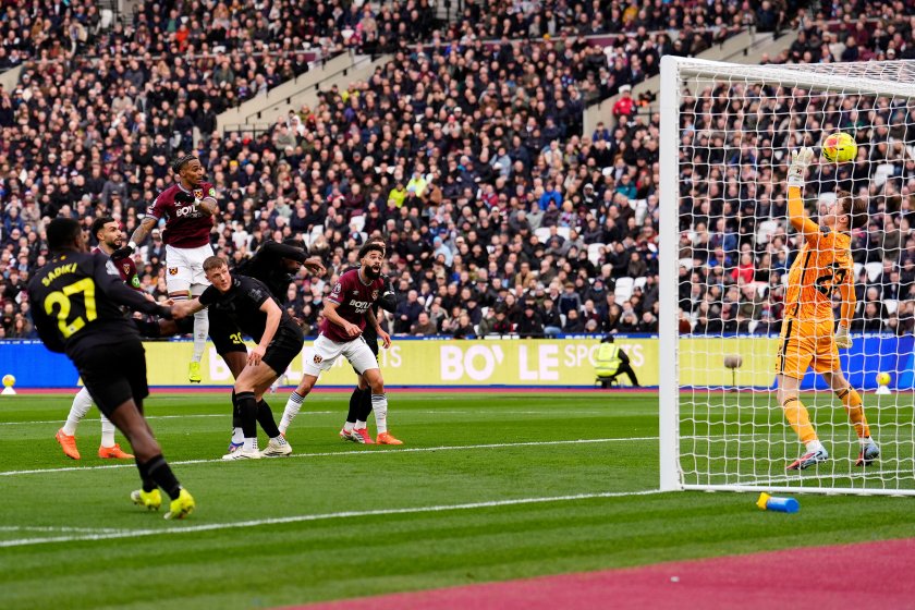 Уест Хем с победа срещу Съндърланд след 3 гола за едно полувреме