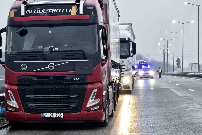 Между 10 и 12 евро са преките загуби на час