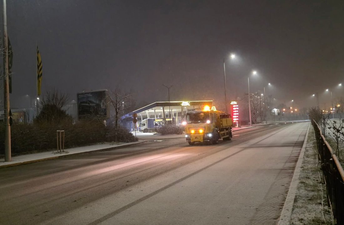 Пътната мрежа в Пловдив е почистена и обработена след снеговалежа