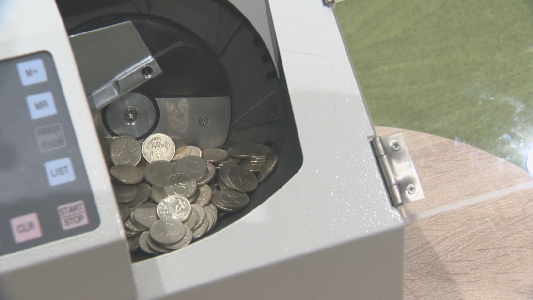 Обмяната на левове: Тонове монети в банките от началото на януари