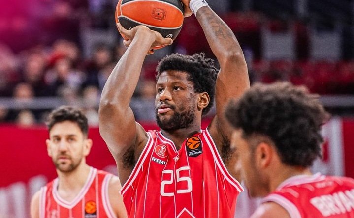 Апоел увенча успешно завръщането си на българска земя (ВИДЕО)