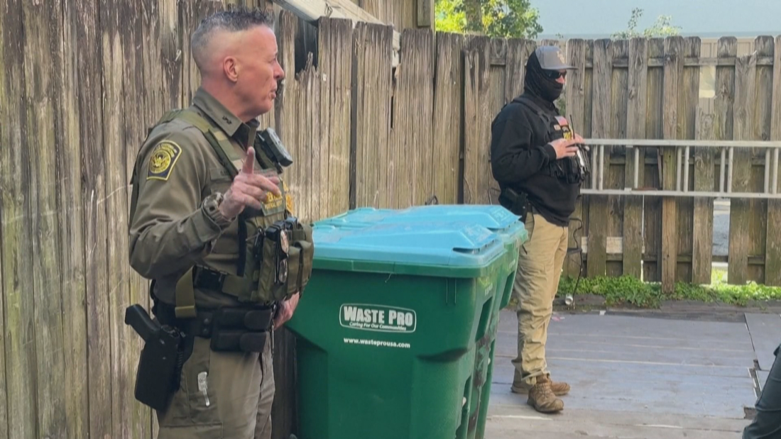 Един човек е в критично състояние, след като бил прострелян