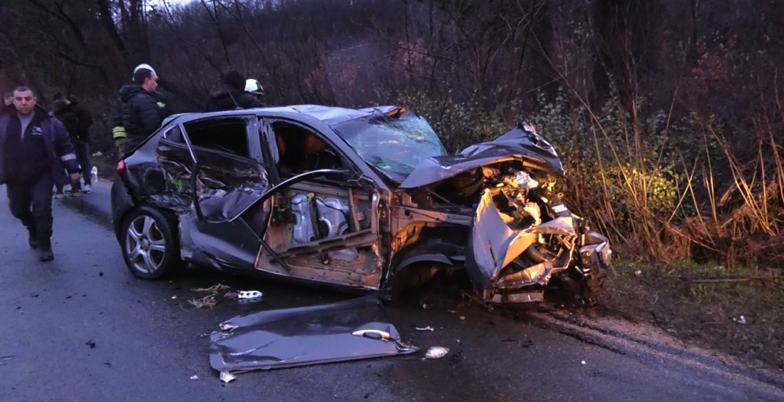 Протест във Враца заради поредната жертва в тежка катастрофа, станала