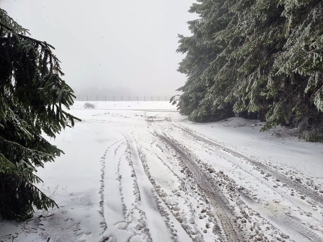усложнена зимна обстановка пътищата северозападна българия