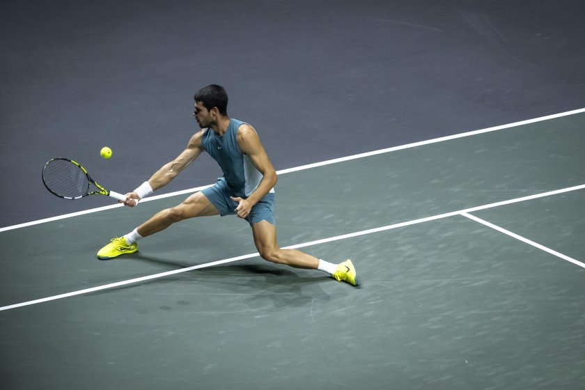 карлос алкарас сломи хуберт хуркач пътя финала ротердам