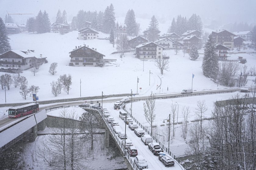 швейцария остава единствен кандидат домакин зимните олимпийски игри 2038 година