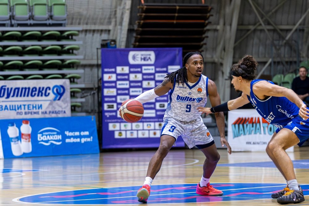 Академик постави на колене и Спартак Плевен