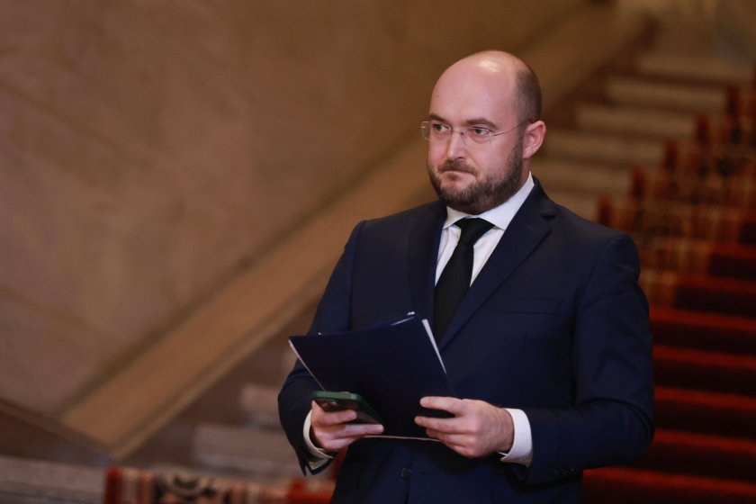 Правосъдният министър предлага законови промени, свързани с педофилията