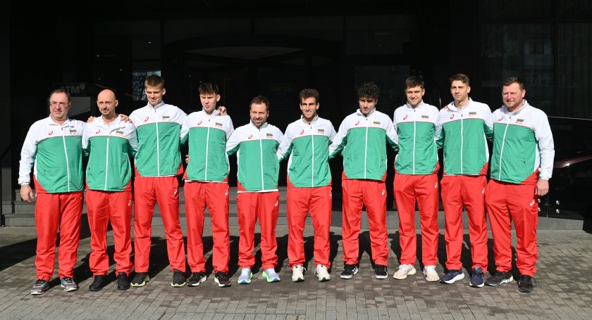 двубоят александър василев рафаел колиньон дава началото сблъсъка българия белгия купа дейвис