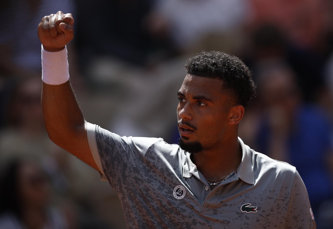 маратонски мач ролан гарос първата ракета франция артур фис успя излезе краен победител