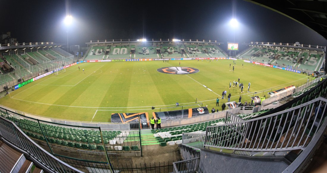 Лудогорец пребори снега и се похвали с отлични условия на &ldquo;Хювефарма Арена&rdquo; преди мача с Ференцварош тази вечер