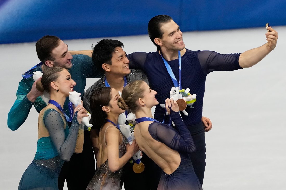 Шест комплекта медали бяха раздадени в десетия ден на Зимните игри в Милано/Кортина