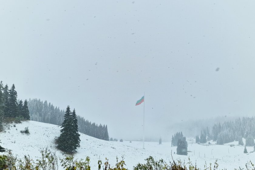 Бедствено положение е обявено на територията на община Смолян, без достъп са три села