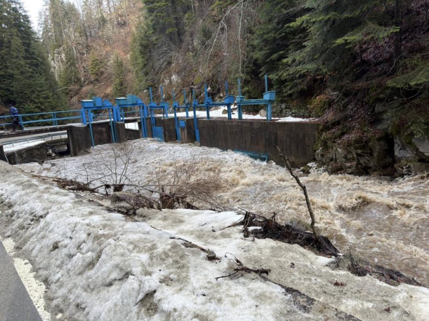 река чепинска излезе коритото пътят велинград ndash сърница затворен