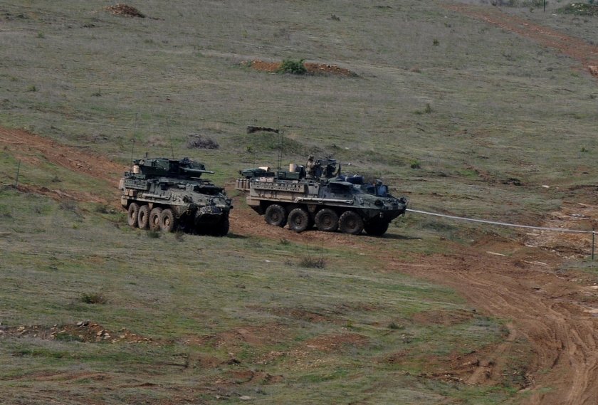 Започнаха доставките на новите бойни машини &bdquo;Страйкър&ldquo;, първите пет пристигнаха на пристанище Бургас