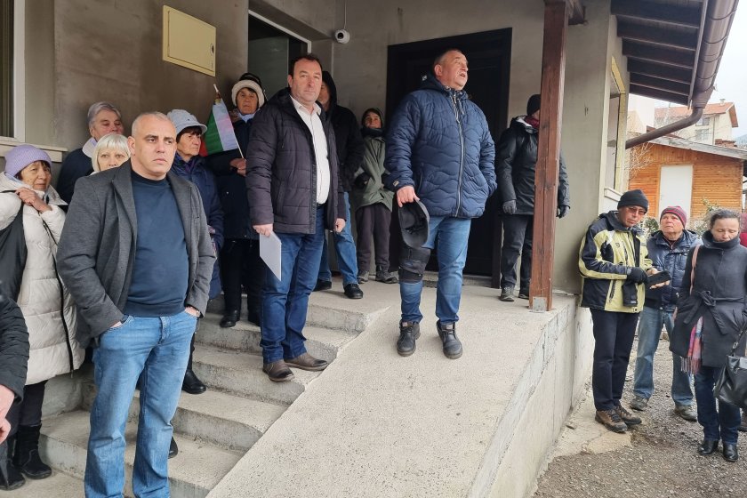 Нова версия за атаките срещу кмета на Бистрица Самуил Попов