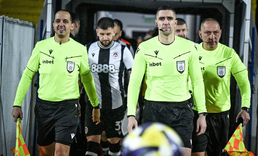 първа лига спартак варна локомотив софия галерия